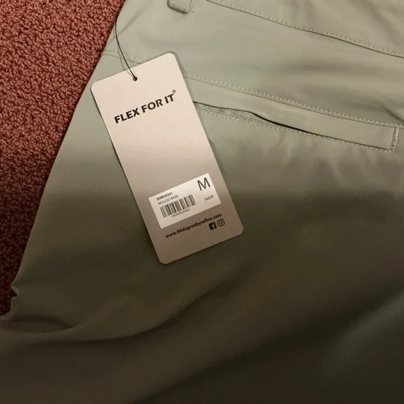 90 Degrees-Golf Shorts-Men's Medium-Brand New with tags! - Picture 2 of 4